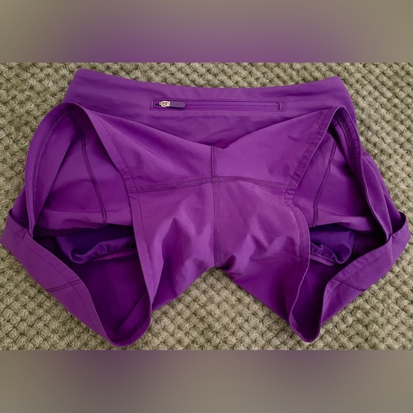 NWOT Lululemon Speed Up shorts - Picture 3 of 4